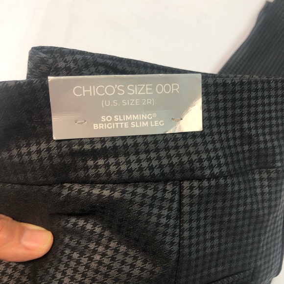 Chico’s Women’s Pant Pull On Black/Gray Houndstooth Tapered Leg Pockets - Picture 6 of 10